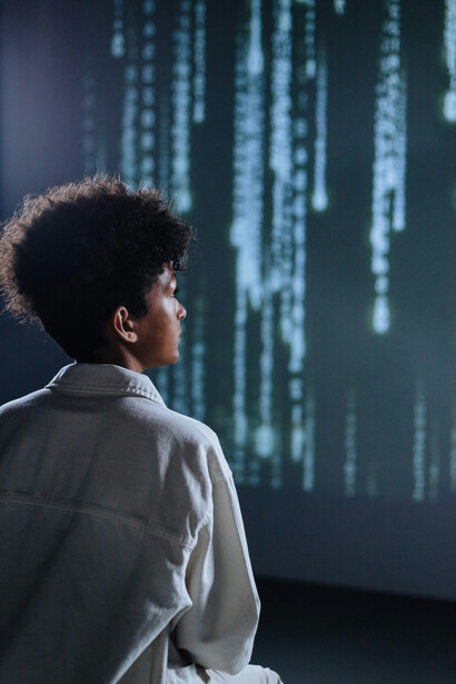 La inteligencia artificial generativa ha demostrado que las máquinas pueden crear, responder y producir contenidos con una sorprendente cercanía a las habilidades humanas