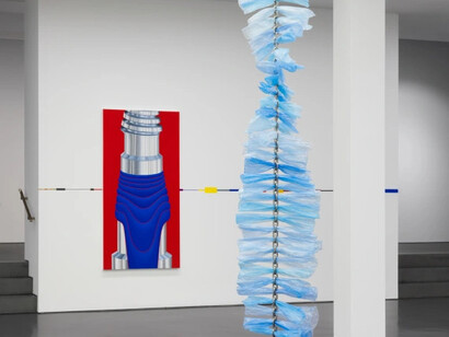 Jac Leirner und Rafa Silvares, Ensemble, ausstellungsansicht. Mit freundlicher genehmigung von Esther Schipper