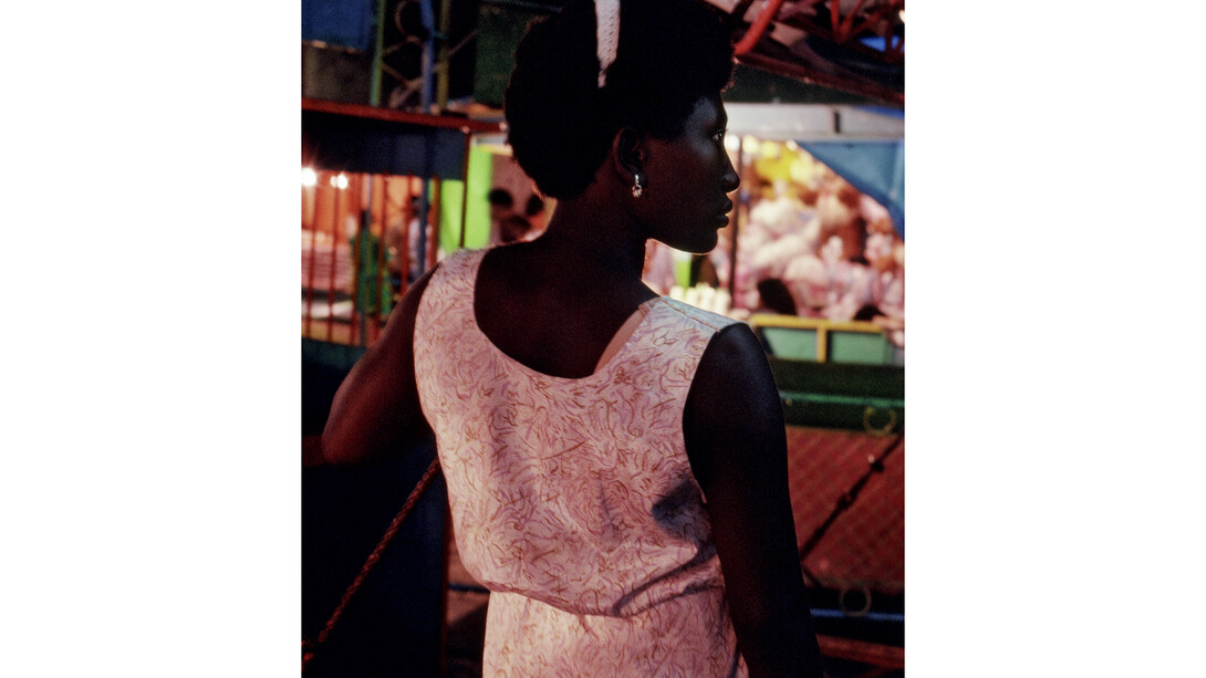 Rosa no Arraial, 1990. De Luiz Braga. Pigmento sobre papel fotográfico de algodão. Ed. 10 + 1 P.A. 105x70 cm