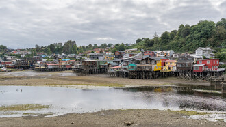 El barrio Palafitos de Gamboa: uno de los pocos sobrevivientes al terremoto y maremoto de los años 60,Castro, Isla de Chiloe, Chile