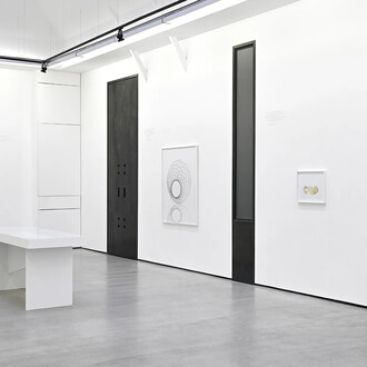 Marina Gadonneix, avec Victor Rambaud, vue d'exposition. Avec l'aimable autorisation de la Galerie Christophe Gaillard