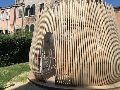 Biennale Architettura Venezia 2025, vista della mostra. Foto di Claudia Zanfi