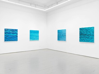 Benjamin Butler, Water paintings, exhibition view. Courtesy of Klaus von Nichtssagend Gallery