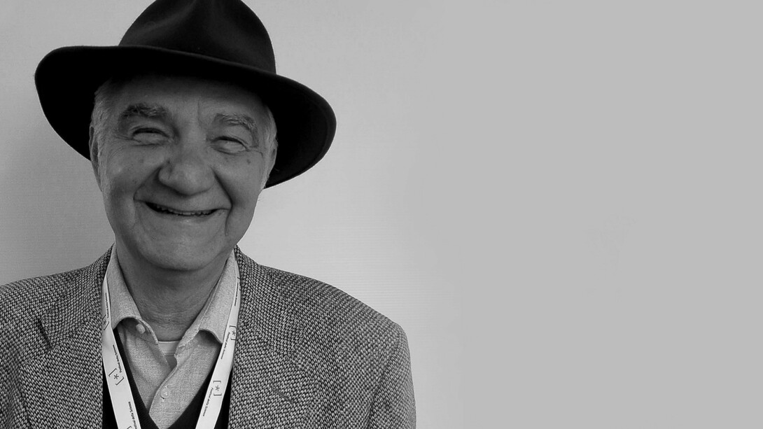 Professor Pier Luigi Luisi (1938-2025). Enquanto estava na ETH, conheci muitas pessoas maravilhosas, algumas das quais se tornaram amigos para toda a vida. Entre elas estão Peter Walde e Karel Zeman, bem como o Professor Luisi. Além disso, adorei a pacífica sociedade suíça e a variedade de idiomas falados lá. Eu me desenvolvi muito no sistema multidisciplinar da ETH. Isso lançou minha carreira e me levou a muito sucesso mais tarde