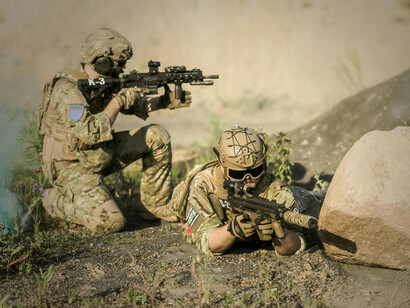 Le Cachemire demeure l’un des territoires les plus militarisés au monde, théâtre d’une confrontation durable entre mémoires, frontières et stratégies de puissance