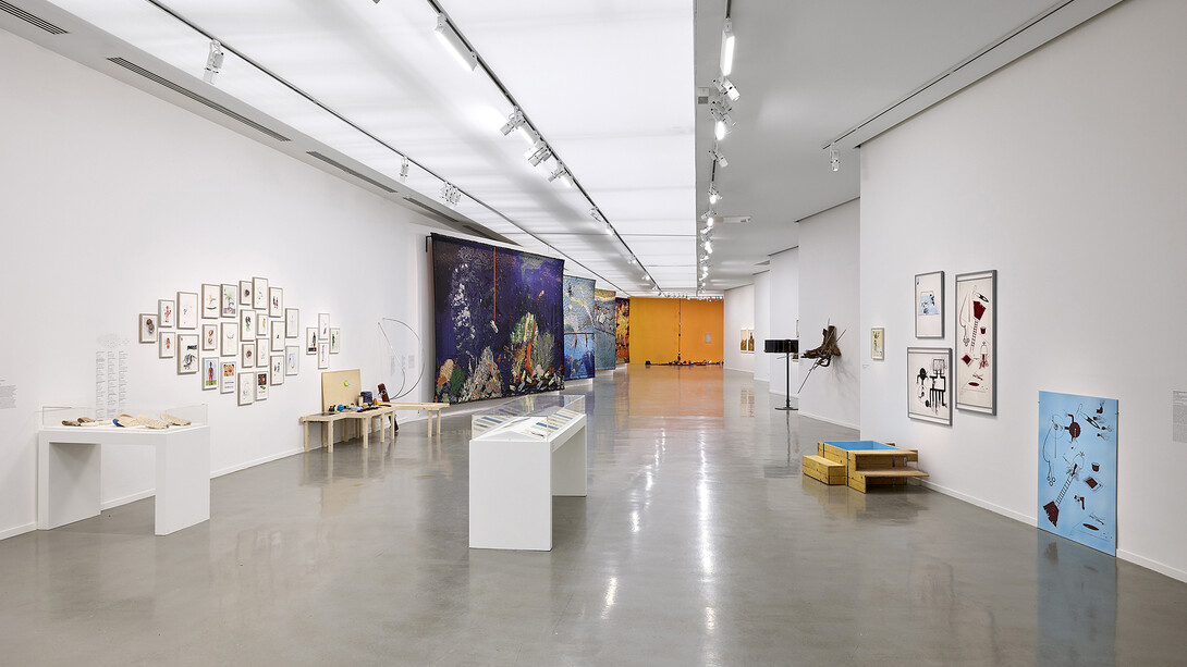 Otobong Nkanga, I dreamt of you in colours, exhibition view. Courtesy of Musée d’Art Moderne de Paris