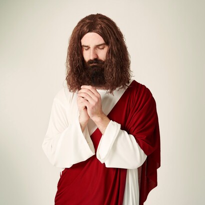 Questo episodio manifesta la generosità divina: non un miracolo di necessità, ma di abbondanza e gioia condivisa