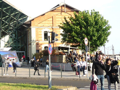 Como producto de la cultura de la cancelación, el wokeismo se basa en la idea de que la realidad social es una construcción dominada por el poder, la opresión y la identidad grupal. Zona sin Woke. Lema de la Conferencia de Acción Política Conservadora, CPAC Hungría 2023. Centro de Convenciones de Bálna, Hungría