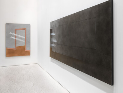 Ed Ruscha, Talking doorways, exhibition view. Courtesy of Gagosian
