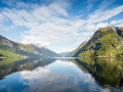 A landscape shot of the Nordic Fjords, creating a stunning natural spectacle in Oslo