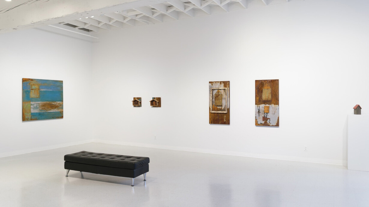 Willie Little, In my own little chair, exhibition view. Courtesy of Russo Lee Gallery