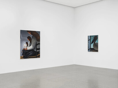 Julie Curtiss, Maid in feathers, exhibition view. Courtesy of White Cube