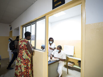 El futuro de nuestro trabajo en salud y nutrición no puede ser una simple prolongación del pasado. Hopital Laquintini, atención al paciente, 2021, Duala, Camerún