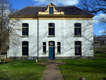 Brandsma fue uno de los fundadores de la Universidad Católica de Nimega (actualmente Universidad Radboud), Holanda