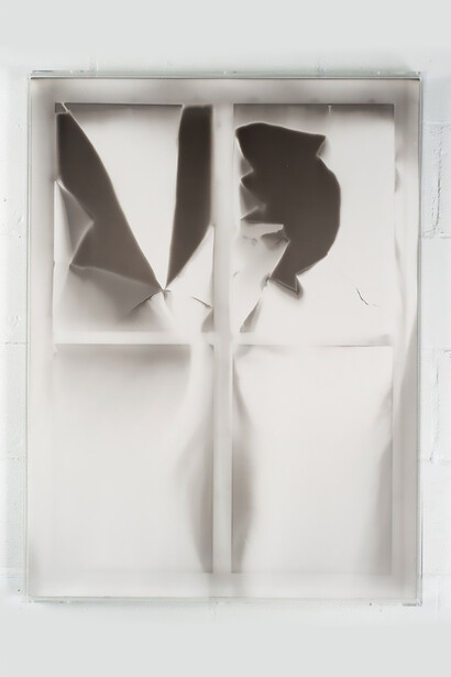 Senza titolo, 2015 smoke and soot on board 115 x 86 cm. Beneath the apparent surface, a hidden world of folds and shadows emerges. This untitled work invites contemplation on what lies beneath, and the subtle interplay of light and form. Image courtesy of the Artist/Estorick Collection of Modern Italian Art