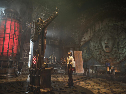 La versión de Frankenstein Del Toro privilegia una sensibilidad gótica y emocional que suaviza la dureza moral del relato original