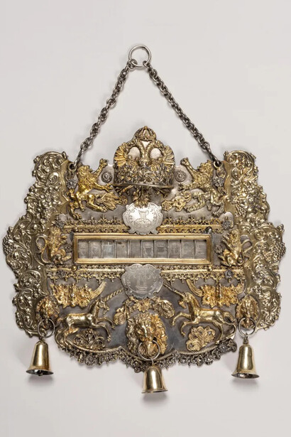 Thams Ringler, Torah shield, 1661-1664. Courtesy of DIA