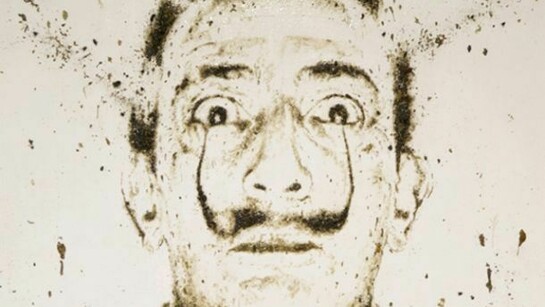 Enzo Fiore, Apocalisse - S Dalì, 2013, tecnica mista (resina, terra, foglie, radici, insetti...) su tela cm 180 x 140br