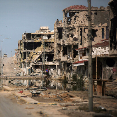 Iraq: dopo l’intervento militare, il paese è rimasto intrappolato in un lungo ciclo di violenze, instabilità e tensioni settarie che hanno gravemente compromesso la ricostruzione politica e sociale