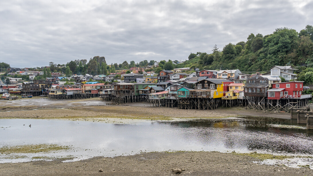El barrio Palafitos de Gamboa: uno de los pocos sobrevivientes al terremoto y maremoto de los años 60,Castro, Isla de Chiloe, Chile