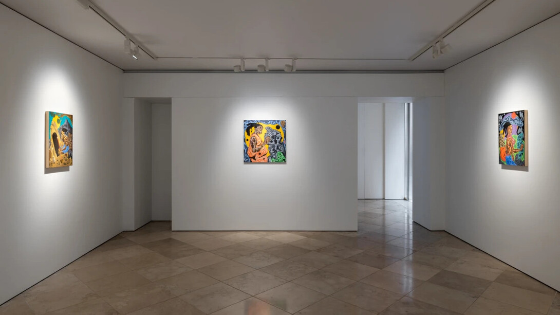 Richard Ayodeji Ikhide, Incroci del passato (Crossroads of the past), veduta della mostra. Cortesia di Victoria Miro