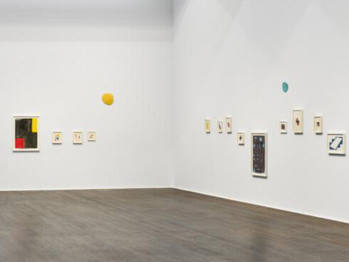 Mary Heilmann, Works on paper: 1973–2019, ausstellungsansicht. Mit freundlicher genehmigung von Hauser & Wirth