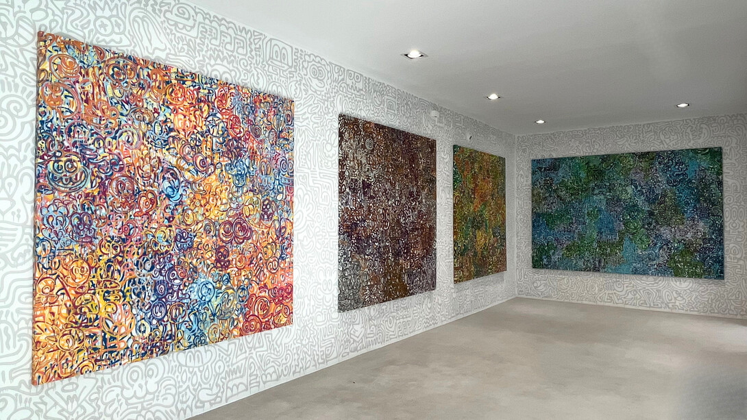 Mr Doodle, Doodle frenzy, exhibition view. Courtesy of Villazan