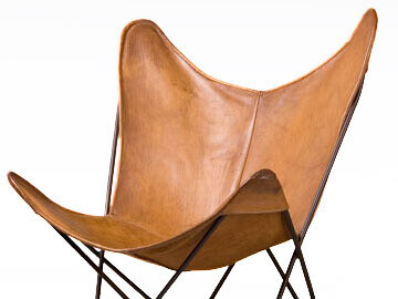 Antoni Bonet, Juan Kurchan y Jorge Ferrari Hardoy: Silla B.K.F.,conocida como silla mariposa o silla Hardoy, diseñada entre 1938 y 1940, con estructura de acero y asiento de cuero de una sola pieza