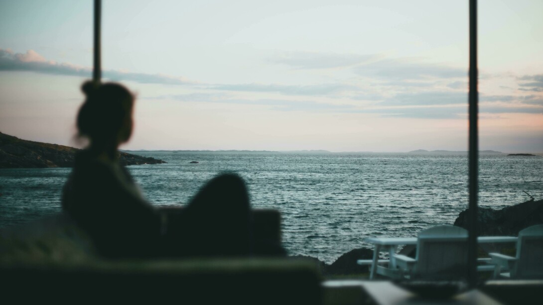 El slow living propone recuperar el tiempo y la presencia en un mundo dominado por la prisa, el ruido y la distracción constante