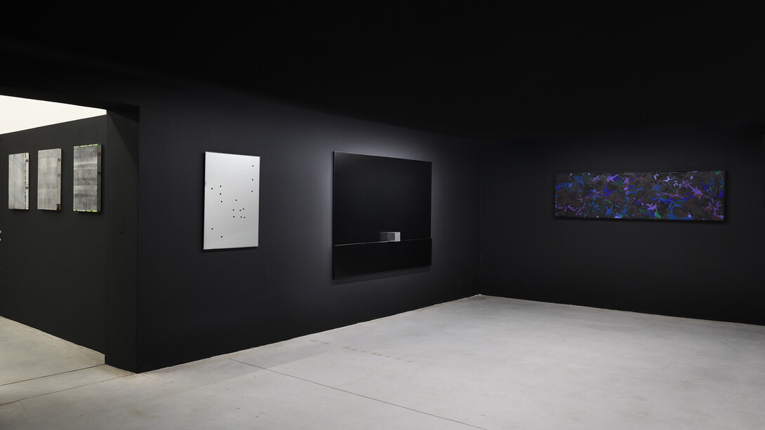 Various artists, #000000, exhibition view. Courtesy of Studio la Città