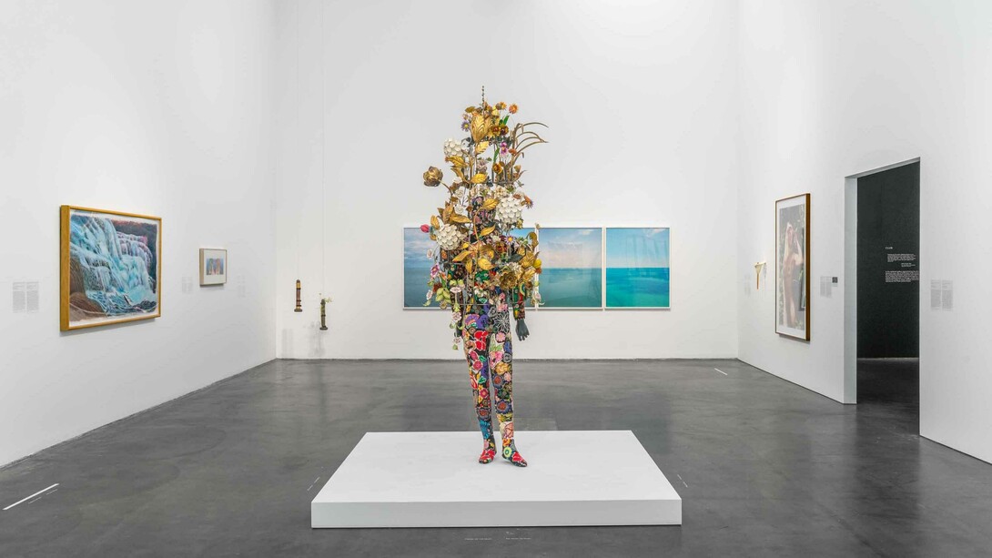 Varios artistas, Ciudad en el jardín: arte y activismo cuir en Chicago, vista de exhibición. Cortesía del MCA Chicago