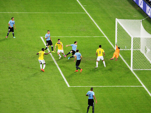 Partido Colombia vs. Uruguay, Brasil, 28 de junio de 2014. En Brasil, cada tribuna teñida de amarillo y cada abrazo con desconocidos mostraban que la alegría colombiana podía contagiar incluso a los locales