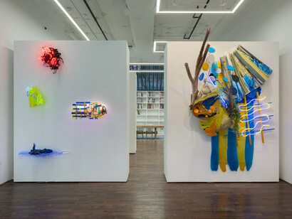 Judy Pfaff, Light years, exhibition view. Courtesy of Cristin Tierney Gallery