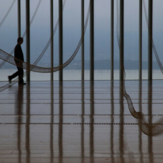 Cooking Sections, Las olas perdidas (Les vagues perdues), vue de l'exposition. Avec l'aimable autorisation du Centro Botín