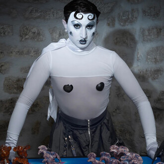 Sean Fader, General Cahun is not in training: the pink pony offensive (détail), 2025. Avec l'aimable autorisation de la galerie Brigitte Mulholland