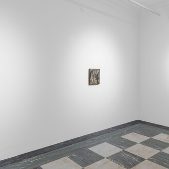 Justin Bradshaw, 9 paintings of drapery and eggs, exhibition view. Courtesy of Spazio Amanita