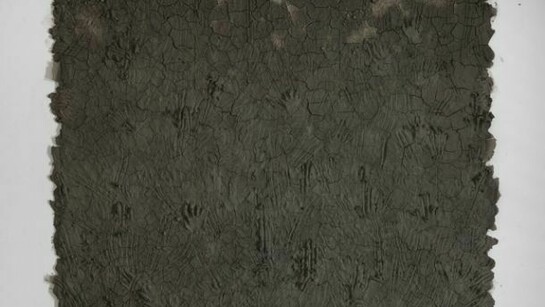 Gianni Pettena, Human Wall, 2012, Vista dell’istallazione,Tecnica Mista, creta, 385 x 300 cm, Photo Antonio Maniscalco, Courtesy Federico Luger e Enrico Fornello