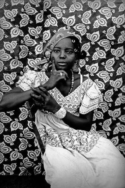 Seydou Keïta, Untitled portrait, 1950s. Courtesy of Danziger Gallery
