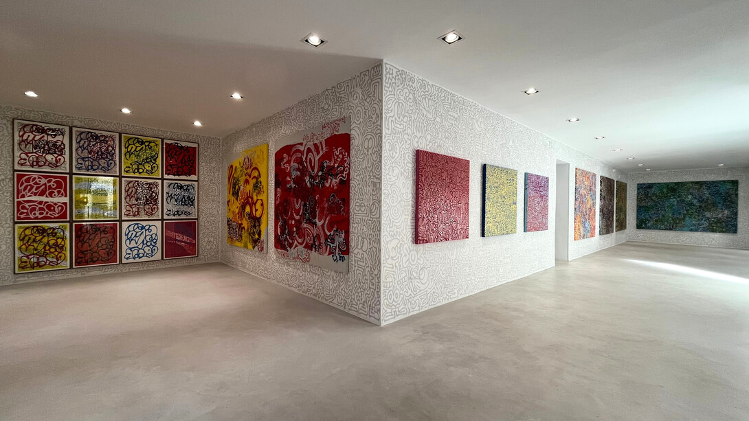 Mr Doodle, Doodle frenzy, vista de exhibición. Cortesía de Villazan