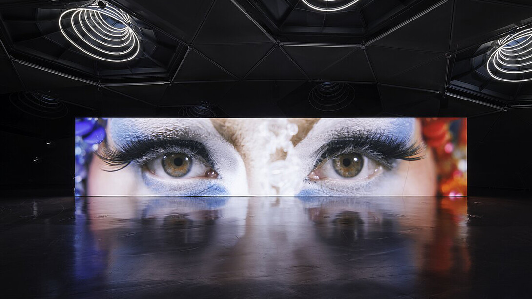 Emilija Škarnulytė, Waters call me home, ausstellungsansicht. Mit freundlicher genehmigung des Kunsthauses Graz