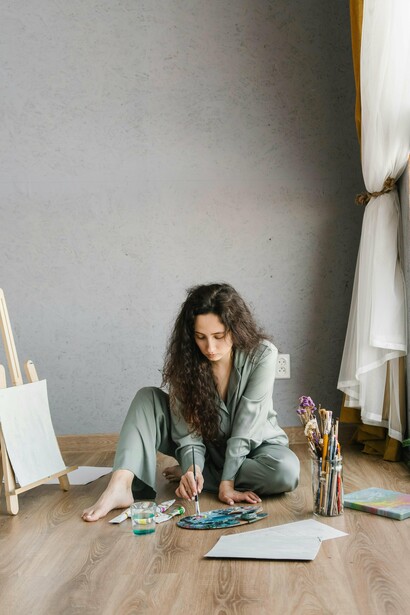 Estou fazendo mistério sobre o assunto e nem sei por que, eu acho que já devia ter falado, desenvolvido o assunto e resolvido o texto, mas estou enrolando com o intuito de te prender aqui, afinal na data em que sai essa crônica as pessoas estão mais interessadas nas festas do que em ler um texto de um chato falando sobre o sonho que ele realizou depois de passar quase a vida toda achando que não podia realizar e se roendo de inveja de quem fazia. Que coisa!