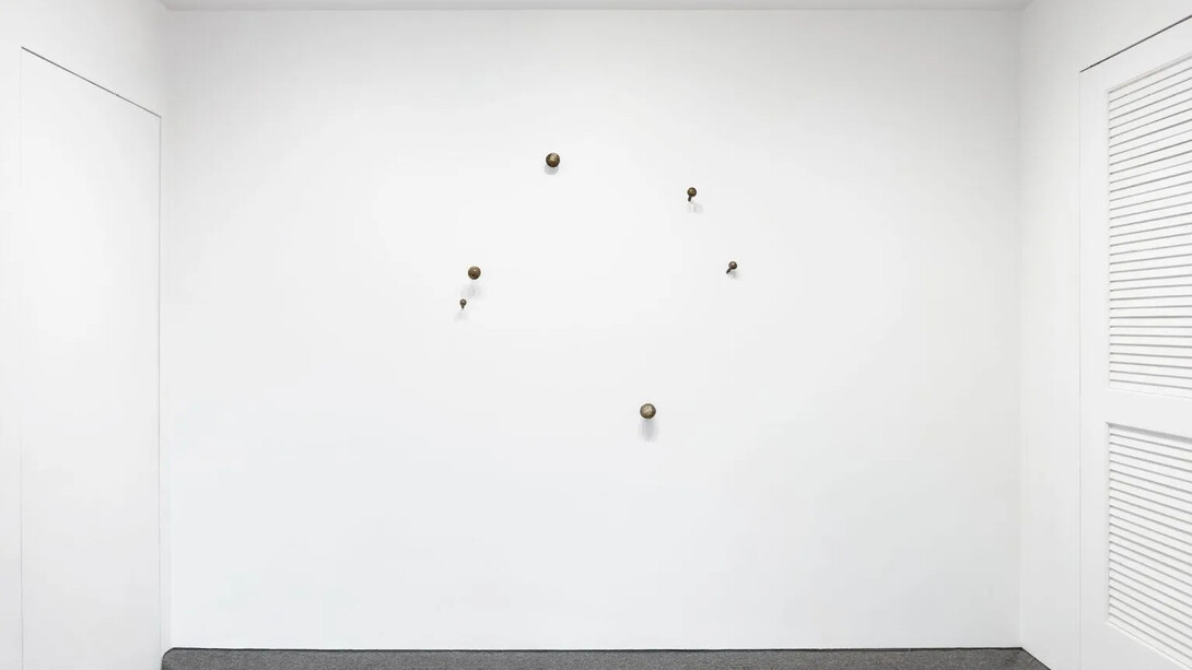 One wall, one work: Kiki Smith, exhibition view. Courtesy of Krakow Witkin Gallery