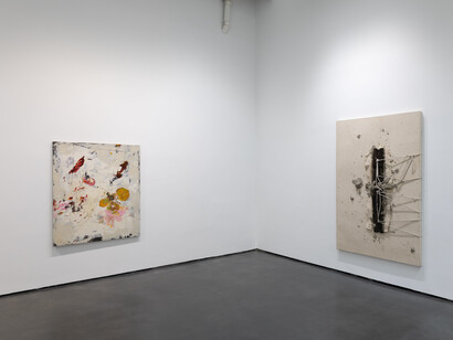 Bernardo Pacquing, Causal loops, exhibition view. Courtesy of Silverlens Galleries