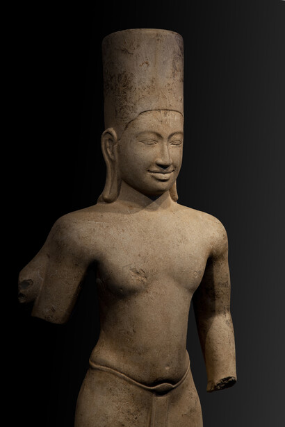 Danton Somaré, Vishnu, Vietnam or Cambodia, Pre Angkor, VIII sec. circa, arenaria, 100 cm