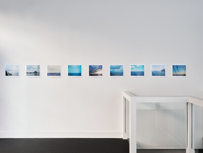 Hanna Mattes & Eva Mattes, Indien, exhibition view. Courtesy of Belmacz Gallery