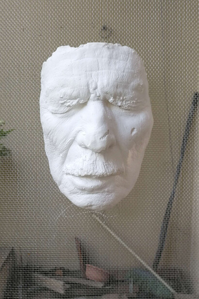 Face sculpture, detail of the work in progress, Elbasan 2024, photo by Kristian Zara