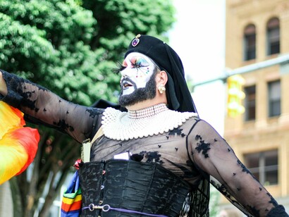 Antigamente brincávamos na rua o dia todo, era comum levarmos uma surra porque deixamos as obrigações para depois da diversão