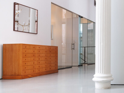 Various artists, Brazil modern, exhibition view. Courtesy of R & Company