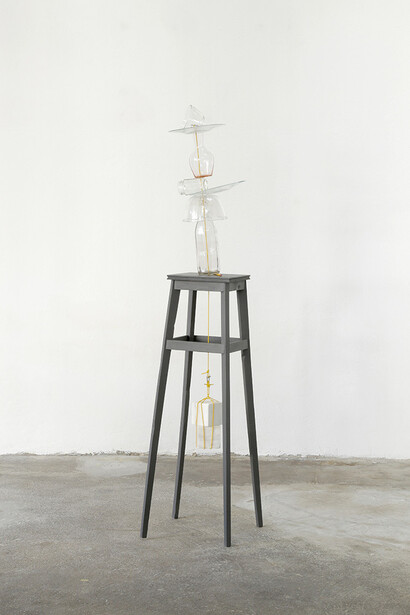 Various artists, Objets trouvés, exhibition view. Courtesy of Galleria Continua