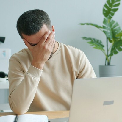 L’individuo si percepisce come imprenditore di sé stesso e si auto-sfrutta credendo di essere libero